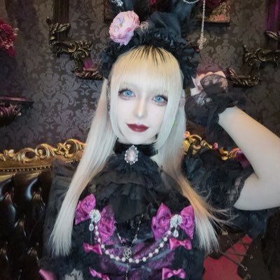 ...}@follebit🥀GOTHの申し子。本垢(@KUSSE_Decaying)