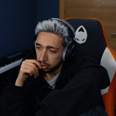 volverasallamcr's profile picture. ᅟㅤㅤㅤㅤ
⠀⠀⠀⠀⠀⠀⠀ ⠀⠀   𝘣𝘶𝘵 𝘪 𝘬𝘯𝘦𝐰 𝘸𝘩𝗮𝘵 𝘺𝘰𝘶 𝘬𝘯𝙚𝘸, 𝘩𝐨𝘯𝐞𝘺, 𝘨𝘳𝘦𝗮𝘵 𝘮𝗶𝘯𝘥𝐬
⠀