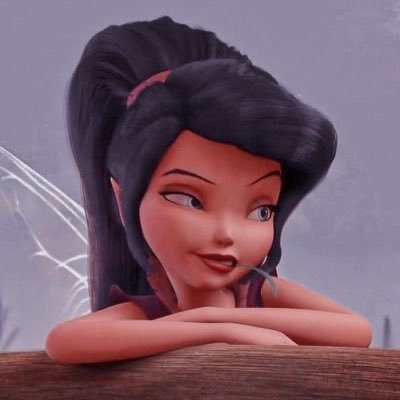 crtifiedbizarre's profile picture. ☘️