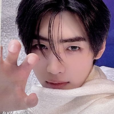 Eternal4_hoon's profile picture. You make my quiet life be happy:)