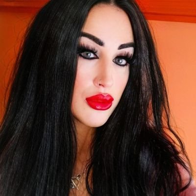 KelsD83's profile picture. Girl Mammy 👩‍❤️‍👩/Parent Carer 💖/Autism Awareness 🌈/Music 🎶/Animals 🐶/Cooking 👩‍🍳/Fitness 💪/Horror Movies 🩸