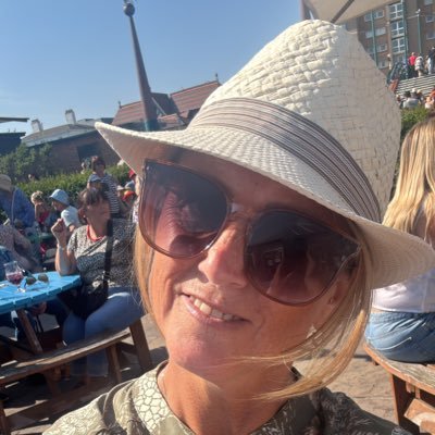 Lejenks1976's profile picture. 