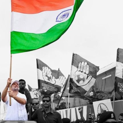 _AKView's profile picture. 🇮🇳 FIRST, SELF LAST || 
POLITICAL STUDENT ✍️ | ELECTION PREDICTIONS | #TTStaff || Digital Coordinator – IT & Communication Department @official_aicvc