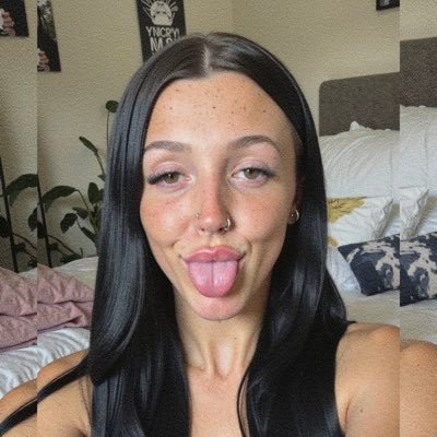 alexisrose033's profile picture. 22 | I’ll break your heart like Man U | SE🇾🇪