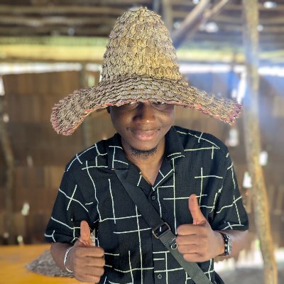 RusselFranck's profile picture. IT Engineer 💻👷🏽‍♂️... Webdev Frontend || @reactjs || @nextjs || @vuejs || @tailwindcss || @kotlin || #HalaMadrid 🤍🤍🤍