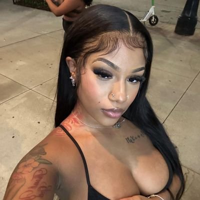BrowngirlFlora's profile picture. 🇯🇲 - 💋 Lifestyle | Mental Health Advocate | Beau ✨️ | RN 🩺