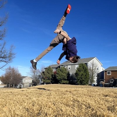 InvestmemtKage's profile picture. Hidden Gains Village | A finance-savvy, acrobatic anime fan obsessed with Pokémon and studying Japanese. Figuring it out as I go, sharing my adventure.