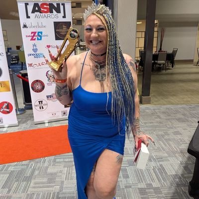 LivieBEvents's profile picture. Livie It Up will be flying solo....in a country near you