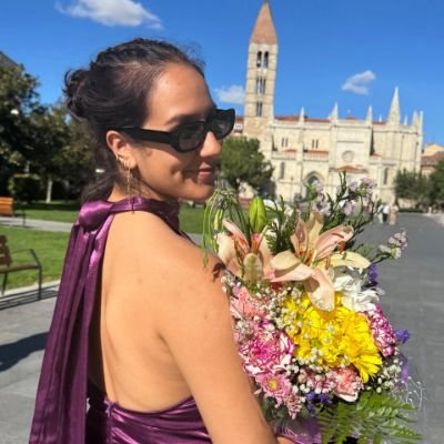 anavliSehT's profile picture. Faith in the future
›››››