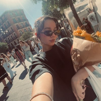 Franchesca_Lab1's profile picture. míralo míralo miralooooo