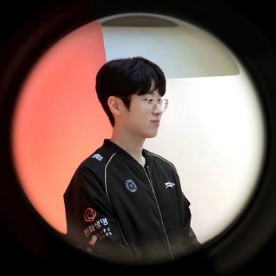 trgwjsthunder's profile picture. ⊹˚ zeuswin—hlewin ˚⊹