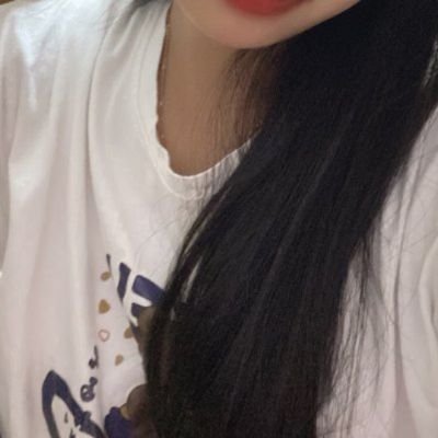 divineo4qf25456's profile picture. 