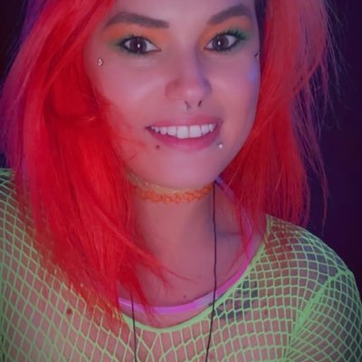 lucyhemia30243's profile picture. DMs open for conversation looking foward to find cool friends and see how it goes 🐶