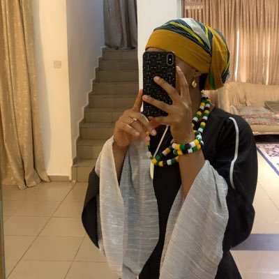 its_sumiee's profile picture. Entrepreneur ( @soi_collection |Fundraising manager @Teqia_ |Arsenal|UI/UX Designer|https://t.co/GL37d4WjtS Biochemistry(in view) |Allahumma inni as’alukal Jannah|M’s queen