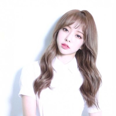 spot_vivi's profile picture. silly and whimsical || @virtvualangel’s almost girlfriend