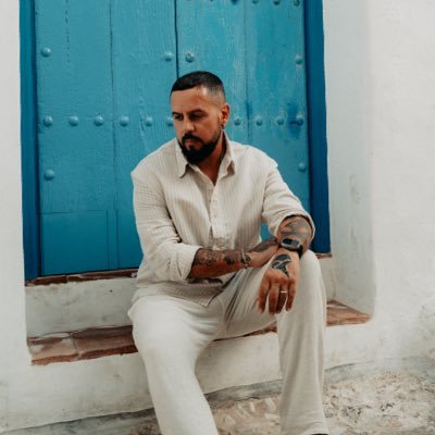 Gnolatinbird1's profile picture. 🕊 Le Latin Bird. 🎶 Musique | 💪 Diète | 🧠 Philosophie | 💼 Digital 🌍 Je voyage pour chanter