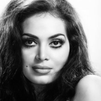 rrrooov2's profile picture. هنا ملاذي وهنا ملتهاي ..