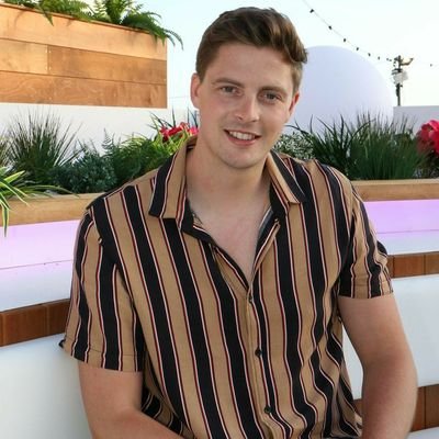 si_gan84081's profile picture. I'm Dr Alex Justice I'm single never married am here to check if I will meet the person God keep to me 🤩