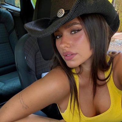 ween1ehutjrz's profile picture. just remember the power rangers really used to skip school so they can jump people so can you (non DTF)