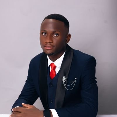 UXbyJames's profile picture. Physiotherapist | Aspiring UI/UX Designer | Learning and building daily 🎨