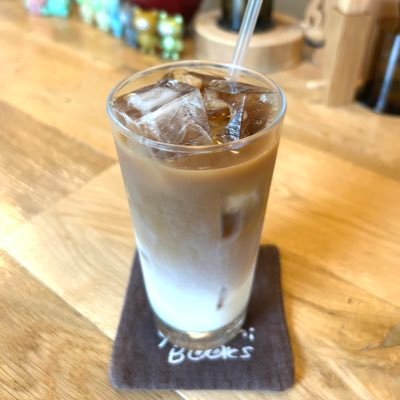 cafelatte_b_'s profile picture. -ヲタクしよう2025- 今まで元気や癒しをくれた方々へのお礼参り期間…♡ 水色のマロンクリームちゃんに目がありません。