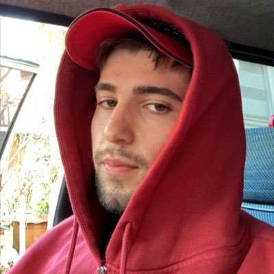 yunus1emred's profile picture. 