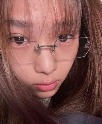 filmbubbly's profile picture. 🎞️☯