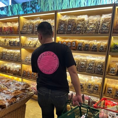 ariafhlvz's profile picture. modern life is rubbish