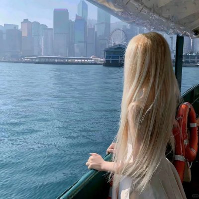 AmelianewHope's profile picture. New beginnings, endless hope, and a joyful heart ✨