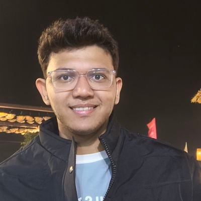 YashsmithShah's profile picture. Just an engineer trying to turn curiosity into code | 5x hackathon winner | Tech club chair | currently in the GenAI & startup rabbit hole