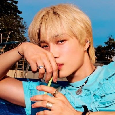 flyin9exo's profile picture. still L-1485, but for now i only want serenity.