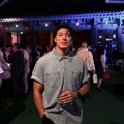 chimoll_'s profile picture. ...