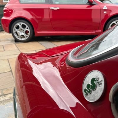 Leave me alone, I used to know what I was doing 🤷🏽‍♂️ F1 nut & petrol head who loves his family, friends, music & Alfa Romeo 🏎🇮🇹🍀🏁