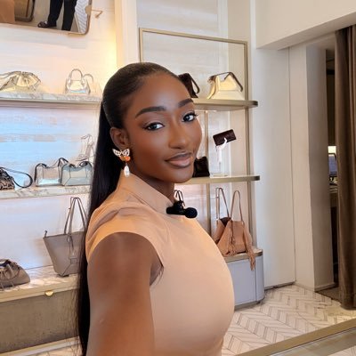 AdunniBBB_'s profile picture. 