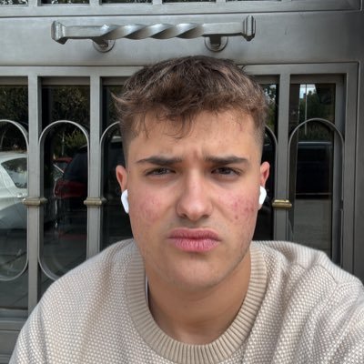 danrol06's profile picture. Estudiante de Derecho y Criminología, liberal y reformista. Creo en un Estado fuerte, pero no invasivo. Vicesecretario de comunicación de @nngg_latina.