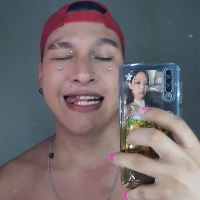 yvsinho's profile picture. e fazendo merda que se aduba a vida :)
muitos pensamentos intrusivos