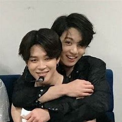 savanahbts's profile picture. The individual exhibits a compassionate and nurturing nature, characterized by a tendency towards shyness. I'm very artistic, I love to paint and draw.