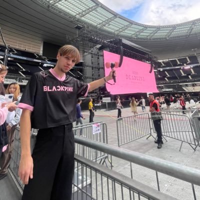 hikari_bls's profile picture. Metz 📍Blink 🖤🩷