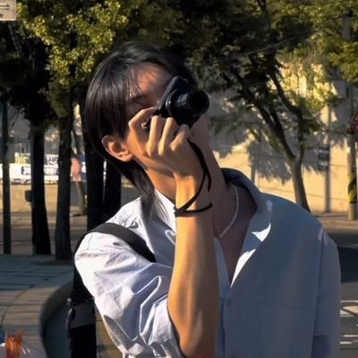 Lilacaraz's profile picture. 🕯️✨ || Computer engineering student