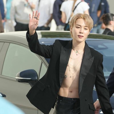 jiminyeahbaby's profile picture. Jimin has my heart!! …my love my baby…… BTS: forever— 7 kings 💜   ARMY  pero PJM BIASED FOREVER .