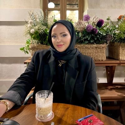 hetheshiyou's profile picture. 