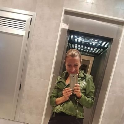 mandarinabonviv's profile picture. Parida guapa y lista. Moriré guapa y sabia. Hay qué joderse!