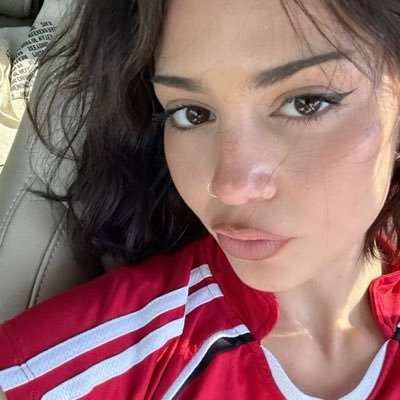 threeofdream's profile picture. 