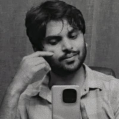 white__men's profile picture. █║▌│█│║▌║││█║▌