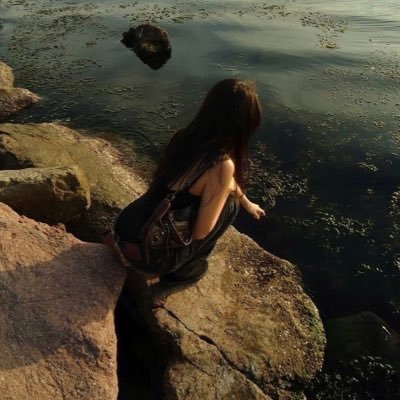 l7raf0's profile picture. What you believe is what going to happen🥀