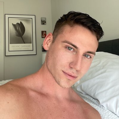 KyandG's profile picture. Somewhere between, “God this app is a disease,” and “Slap a butterfly on that shit and fly.”