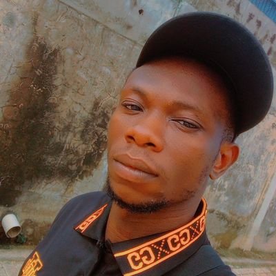 shiffersheddric's profile picture. don't judge me