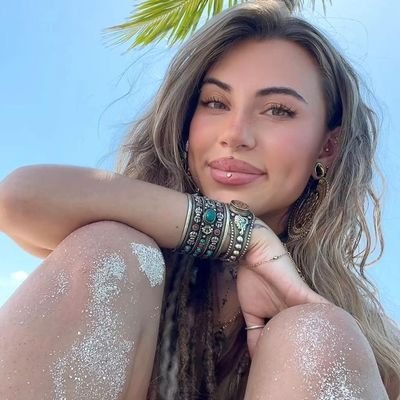 ITernenge70415's profile picture. Gifted📿aura, Tarot reader🤲 spiritual consultant 🪺Healer🍃 Ancestral 🪬👁️Love spell, cleansing💘💐