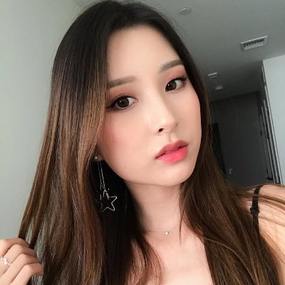 Nodir93's profile picture. Let your true personality shine through!