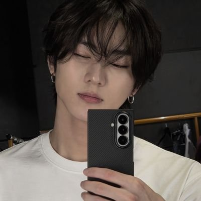 gispjungwonx's profile picture. ⠀ ⠀ ⠀  ⠀⠀ ⠀ ⠀  ⠀ 1 per